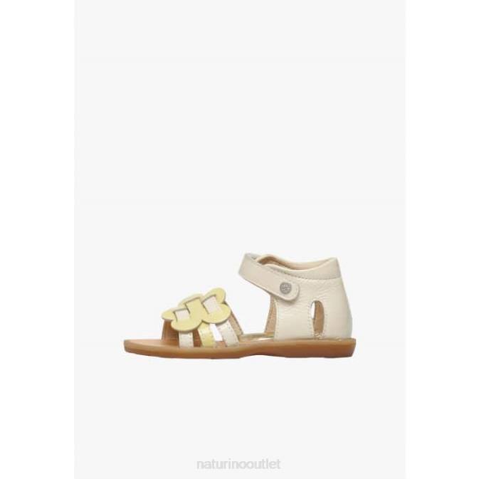 Kids Naturino Milk BETENILDE Patent Leather Sandals J6T6324