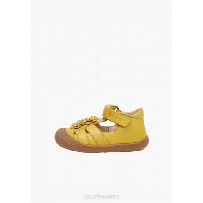 Kids Naturino Yellow MAGGY Semi-Closed Sandals with Applied Flowers J6T6594